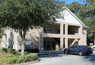 Summit Square Apartments in Ocala, FL - Building Photo - Building Photo