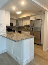 20840 San Simeon Way in North Miami Beach, FL - Building Photo - Building Photo