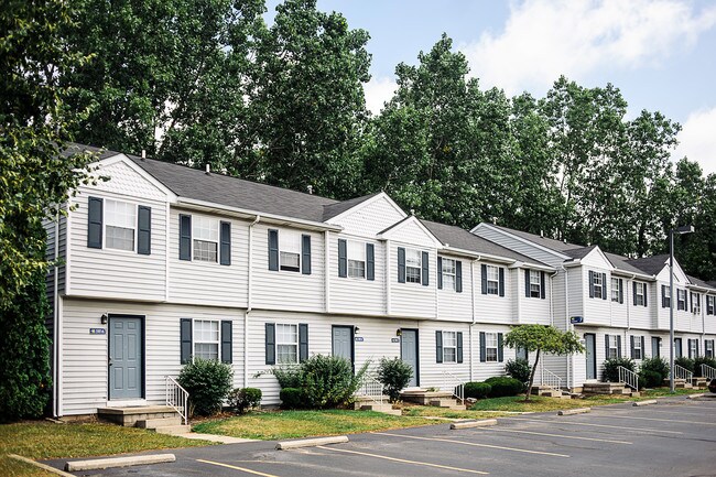 Canyon Cove Villas and Townhomes in Toledo, OH - Foto de edificio - Building Photo