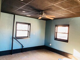 922 Western Ave in Pittsburgh, PA - Building Photo