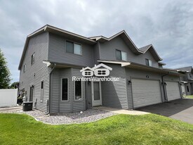 617 2nd St NW in New Prague, MN - Building Photo