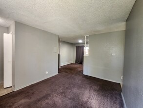 1363 Mobile St, Unit 1363 in Aurora, CO - Building Photo - Building Photo