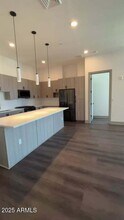 7111 E Tierra Buena Ln in Scottsdale, AZ - Building Photo - Building Photo