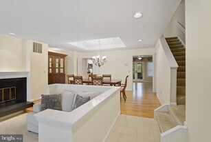 428 Crane's Roost Ct in Annapolis, MD - Building Photo