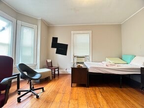 43 Pratt St, Unit 1 in Boston, MA - Building Photo - Building Photo