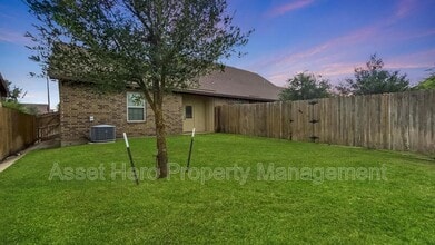 3310 Cullen Trail in College Station, TX - Building Photo - Building Photo