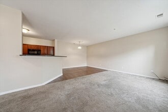 29043 Cullen Dr in Romulus, MI - Building Photo - Building Photo