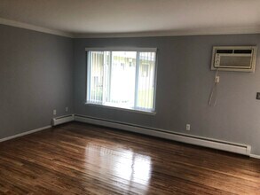 1450 Ann Arbor Rd in Plymouth, MI - Building Photo - Building Photo