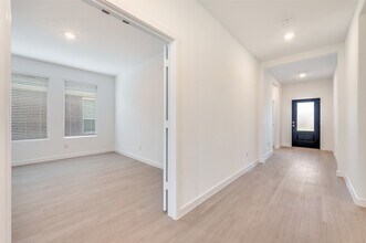 10005 Standardbred Dr, Unit 409 in Providence Village, TX - Building Photo - Building Photo