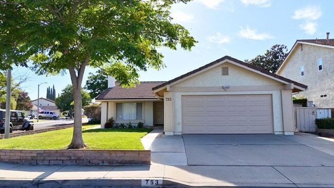 property at 793 Tioga Pl