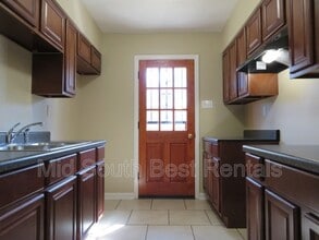 1048 University St in Memphis, TN - Building Photo - Building Photo