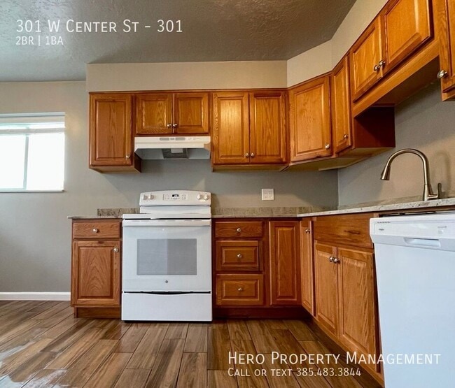301 W Center St in Bountiful, UT - Building Photo - Building Photo