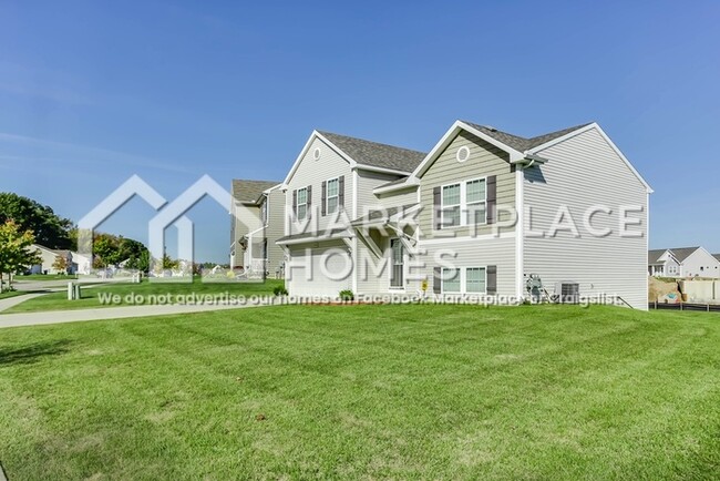 4722 Torrington Dr SE in Kentwood, MI - Building Photo - Building Photo