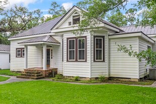 305 E 14th Ave, Unit A in Covington, LA - Building Photo