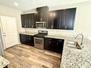 2929 Tranquil Brook Ave in Henderson, NV - Building Photo - Building Photo