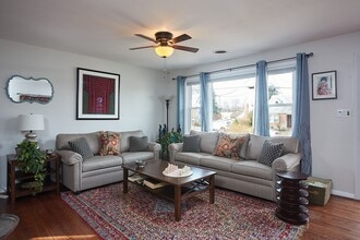 10405 Amherst Ave in Silver Spring, MD - Building Photo - Building Photo