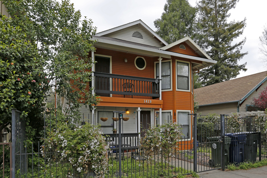 1419 E St in Sacramento, CA - Building Photo