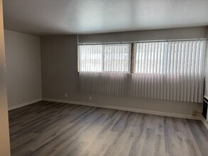 219 Queen Anne Ave N, Unit 304 in Seattle, WA - Building Photo - Building Photo