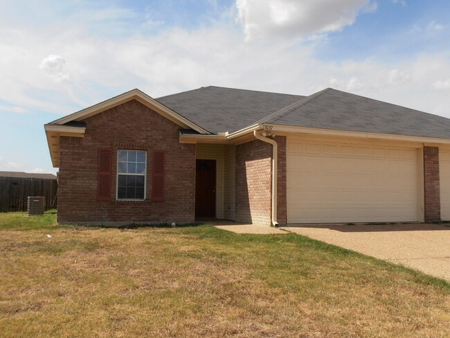 property at 3033 Palomino Trail