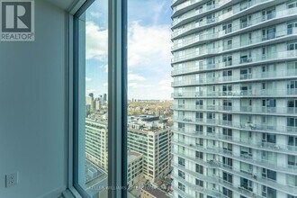 252-3252 Church St in Toronto, ON - Building Photo - Building Photo