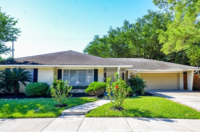 property at 3023 Prescott St