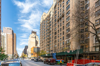 Charing Cross House in New York, NY - Building Photo - Building Photo