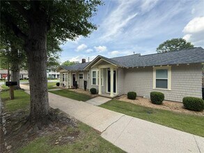 866 Custer St in Atlanta, GA - Building Photo - Building Photo