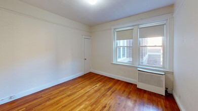 1782 Commonwealth Ave, Unit #12 in Boston, MA - Building Photo - Building Photo