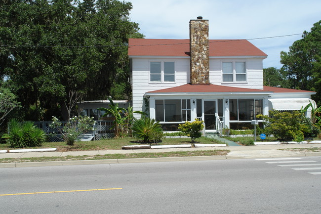 521 E BEACH Dr in Panama City, FL - Building Photo - Building Photo