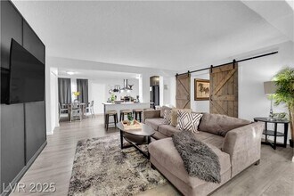 942 Westminster Ave in Las Vegas, NV - Building Photo - Building Photo