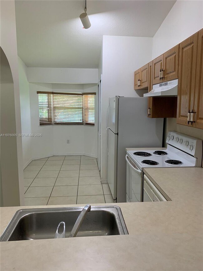 1250 SE 29th St in Homestead, FL - Building Photo - Building Photo