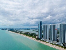 15901 Collins Ave, Unit 3004 in Sunny Isles Beach, FL - Building Photo