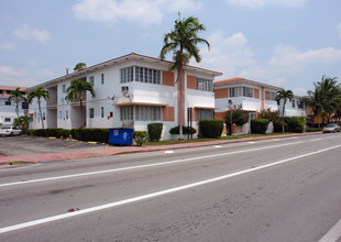 CAUBERY ON THE BEACH /SOGNIO DI MARE in Miami Beach, FL - Building Photo - Building Photo