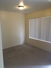 779 Brookstone Rd, Unit 779 Brookstone Rd. #203 in Chula Vista, CA - Building Photo - Building Photo