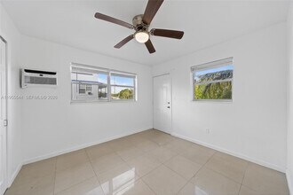 36 NE 64th Terrace in Miami, FL - Building Photo - Building Photo