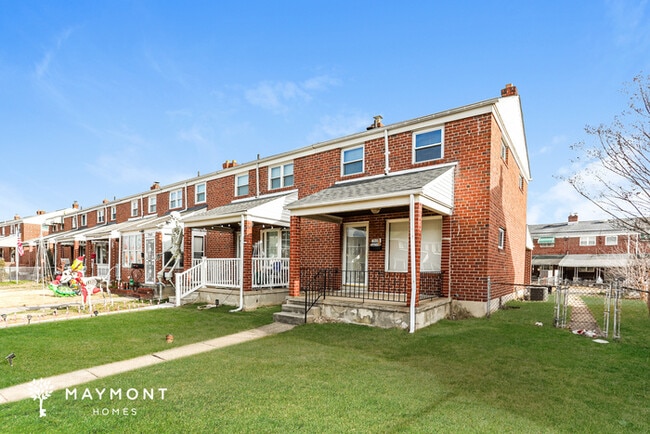 7841 Lockwood Rd in Dundalk, MD - Foto de edificio - Building Photo