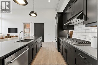 247 Brock St in Amherstburg, ON - Building Photo - Building Photo