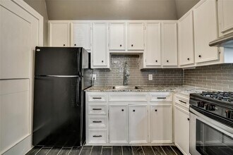 3312 Daniel Ave-Unit -2 in Dallas, TX - Foto de edificio - Building Photo