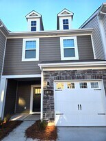 5008 Falstone Dr in Charlotte, NC - Building Photo