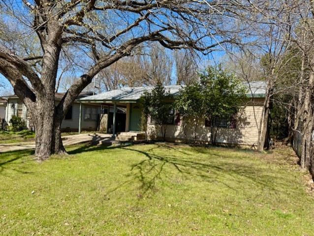304 Elm St in Hurst, TX - Building Photo - Building Photo