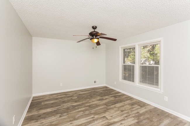 140 Little Hampton Dr in Irmo, SC - Building Photo - Building Photo