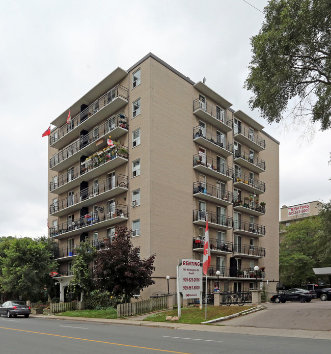 Wellington Residence in Hamilton, ON - Building Photo - Building Photo