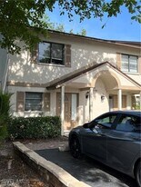 26586 Southern Pines Dr in Bonita Springs, FL - Building Photo