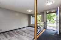 20570 SW Cheshire Ct in Beaverton, OR - Building Photo - Building Photo