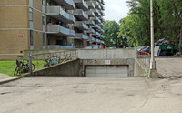 Camelot Towers I in Hamilton, ON - Building Photo - Building Photo