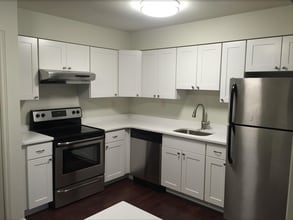 404 5th Ave in Asbury Park, NJ - Building Photo - Interior Photo