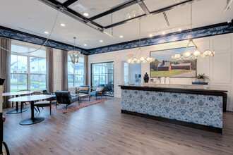 Parkview at Spring Hill Apartments in Akron, OH - Foto de edificio - Lobby