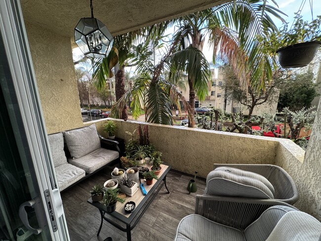 property at 5328 Newcastle Ave