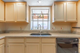 11241 E 37th Ln in Yuma, AZ - Foto de edificio - Building Photo