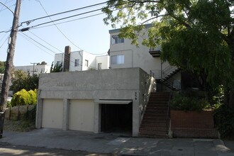 256 Euclid Ave in Oakland, CA - Building Photo - Building Photo